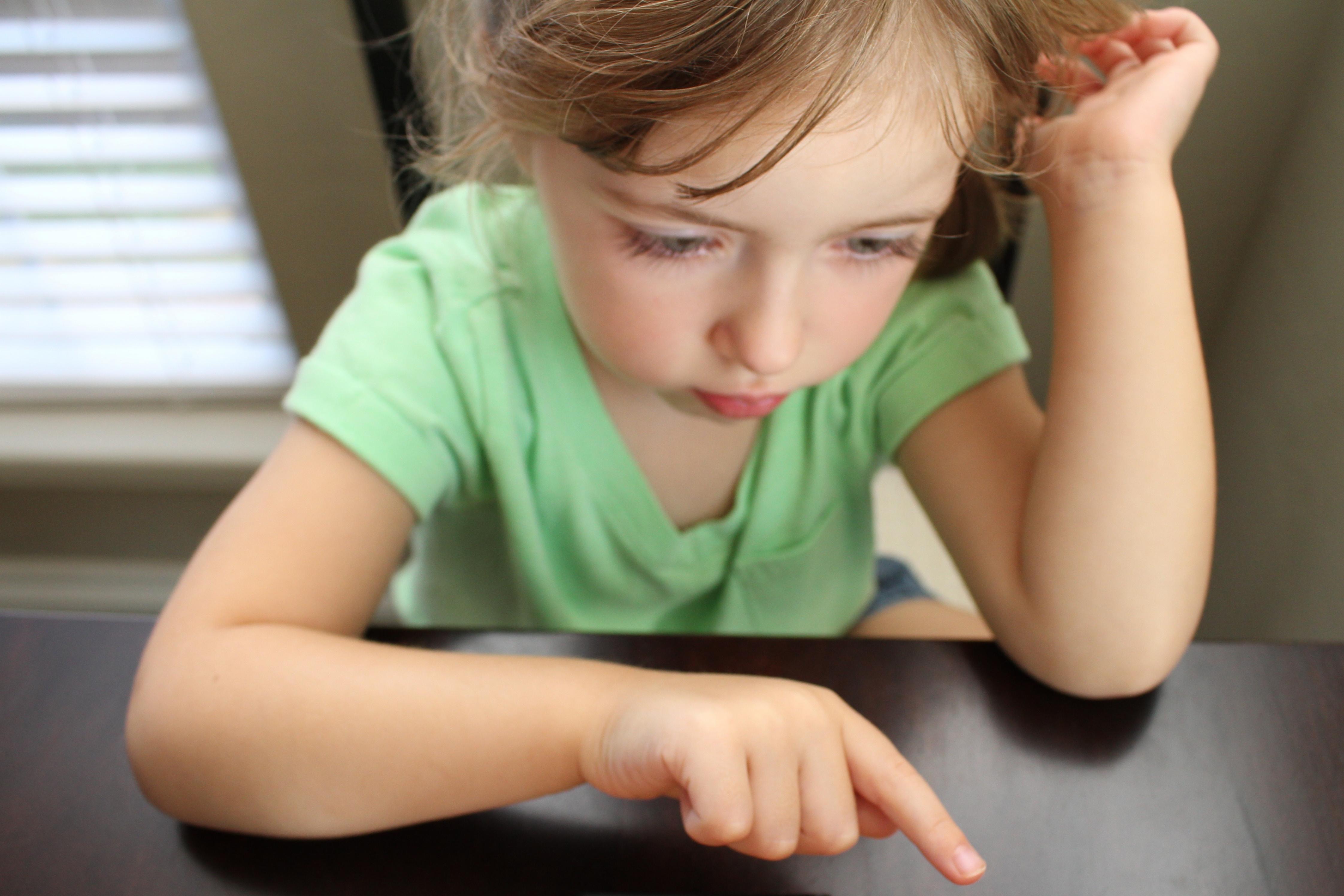jeu pour les langues activité montessori paris