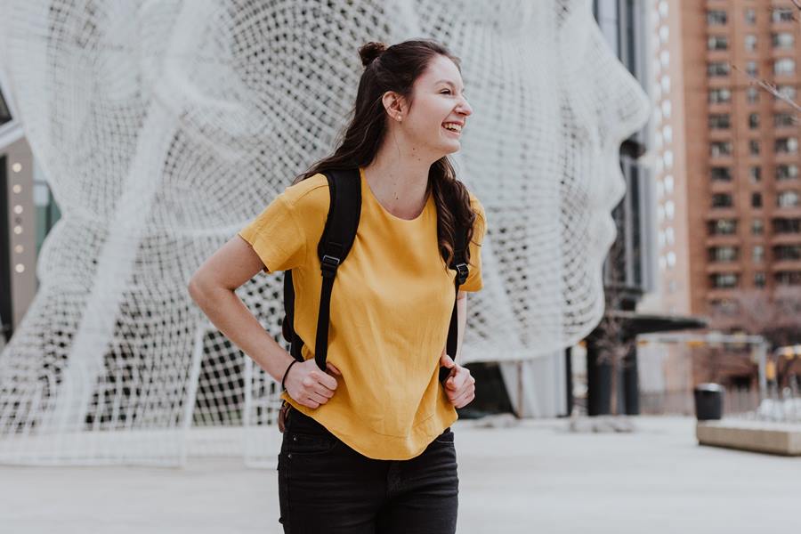 job étudiant baby-sitting bien payé à Paris
